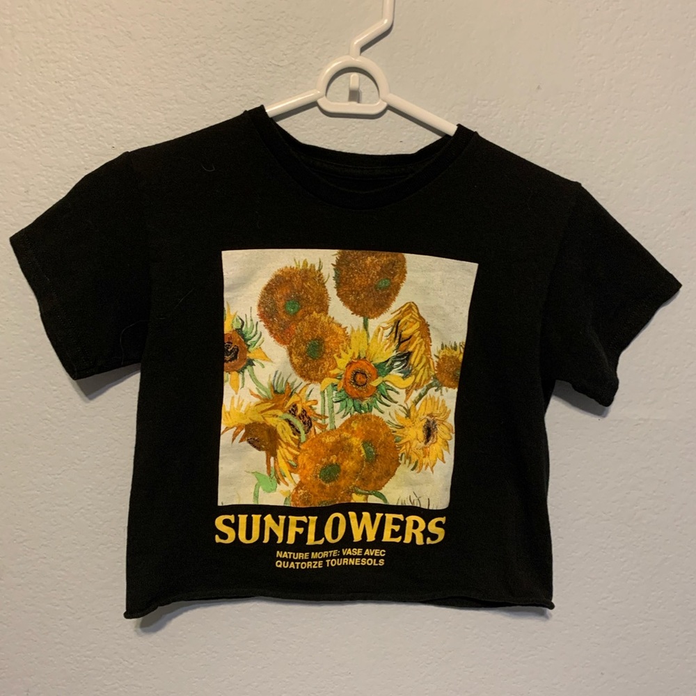 Black crop top